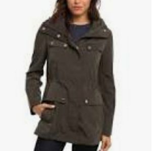 NWT Calvin Klein Womens Packable Rain Anorak